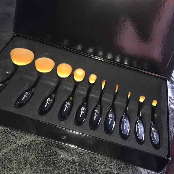 NWT 10 PROFESSIONAL MAKEUP BRUSH SET NEW I A  BOX - Picture 8 of 8